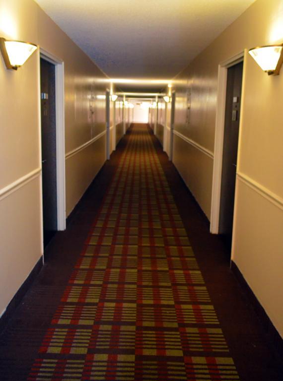 Dillon Express Inn エクステリア 写真
